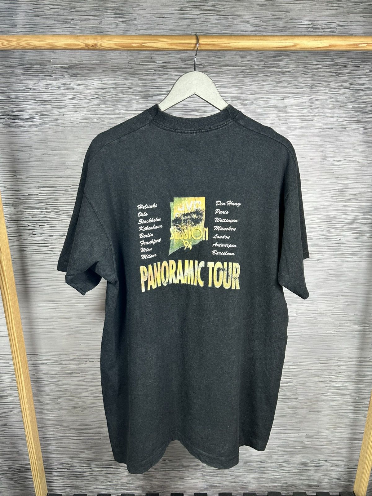 Band Tees Vintage 1994 Buddy Guy George Benson Panoramic Tour T-Shirt Size US XL / EU 56 / 4 - 2 Thumbnail