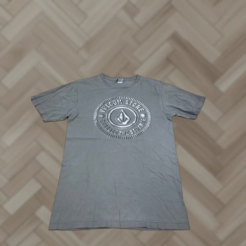 Volcom VINTAGE Volcom T-Shirt Mens S Gray Beach Y2K Stone Surf 11576 Size US S / EU 44-46 / 1 - 1 Thumbnail