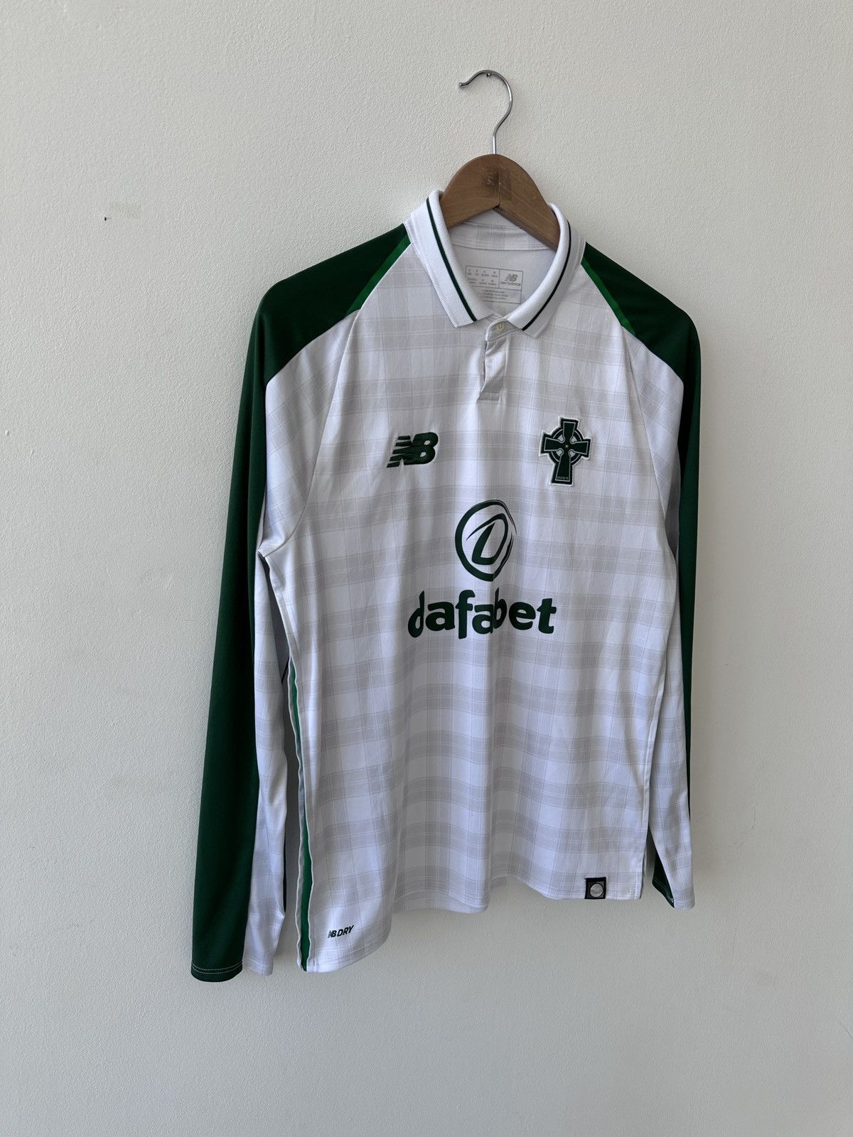 New Balance New balance Celtic 2018/2019 Away Long Sleeve Jersey Size US S / EU 44-46 / 1 - 2 Thumbnail
