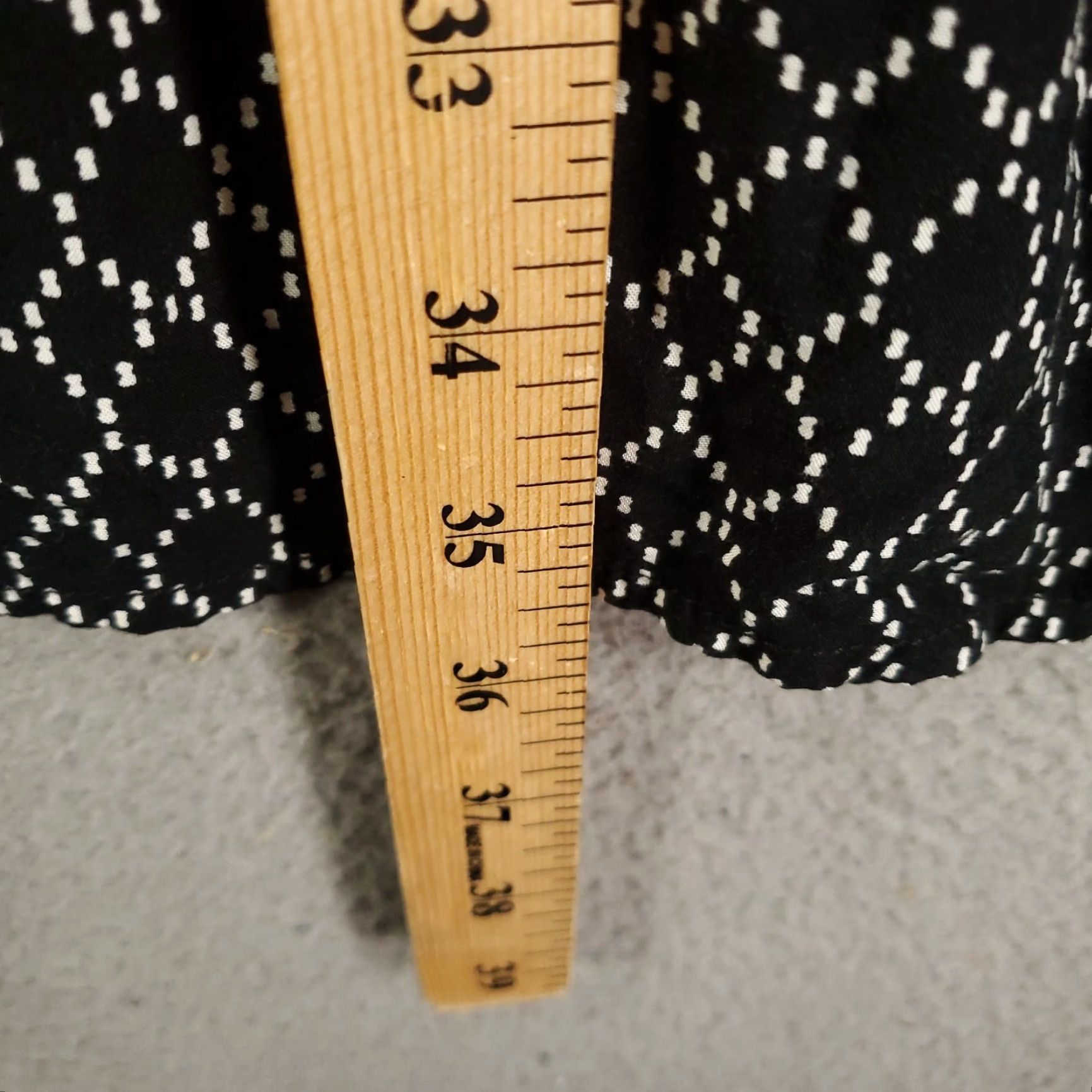 Old Navy Womens Old Navy Camisole Dress 2XL Black White Sleeveless V-Neck Pullover Geometric Mini Tank Dress Fashion Slip Dress Beach Reg 2XL Womens Size XXL / US 16-18 / IT 52-54 - 3 Thumbnail