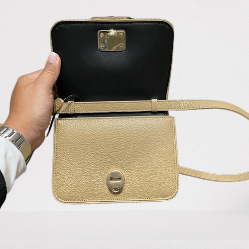 Salvatore Ferragamo o1s1rm0924 Size: OS / Vara Bow Crossbody Bag in Beige Size ONE SIZE - 3 Thumbnail