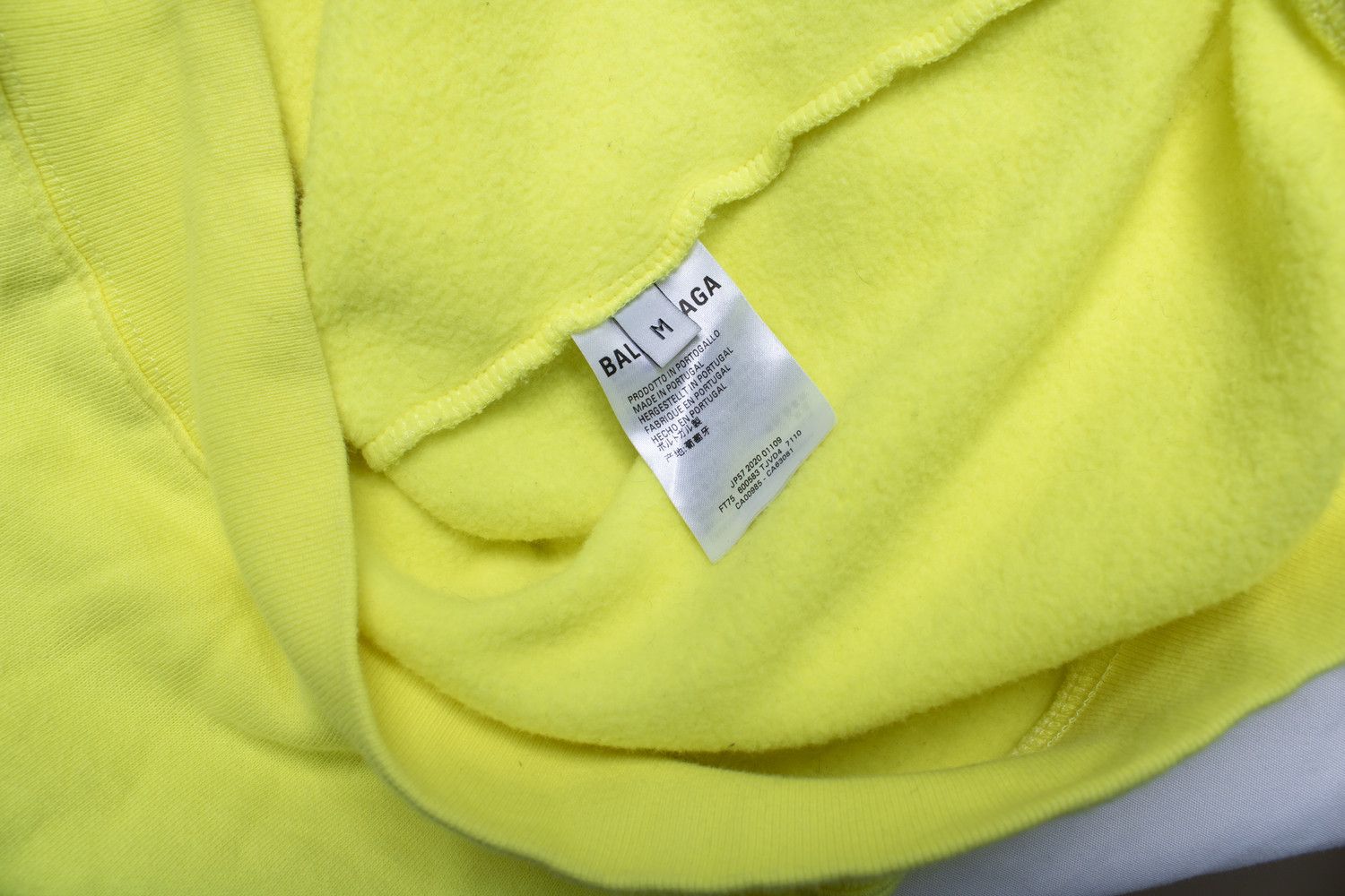 Balenciaga Balenciaga, yellow hoodie with logo Size US M / EU 48-50 / 2 - 8 Thumbnail