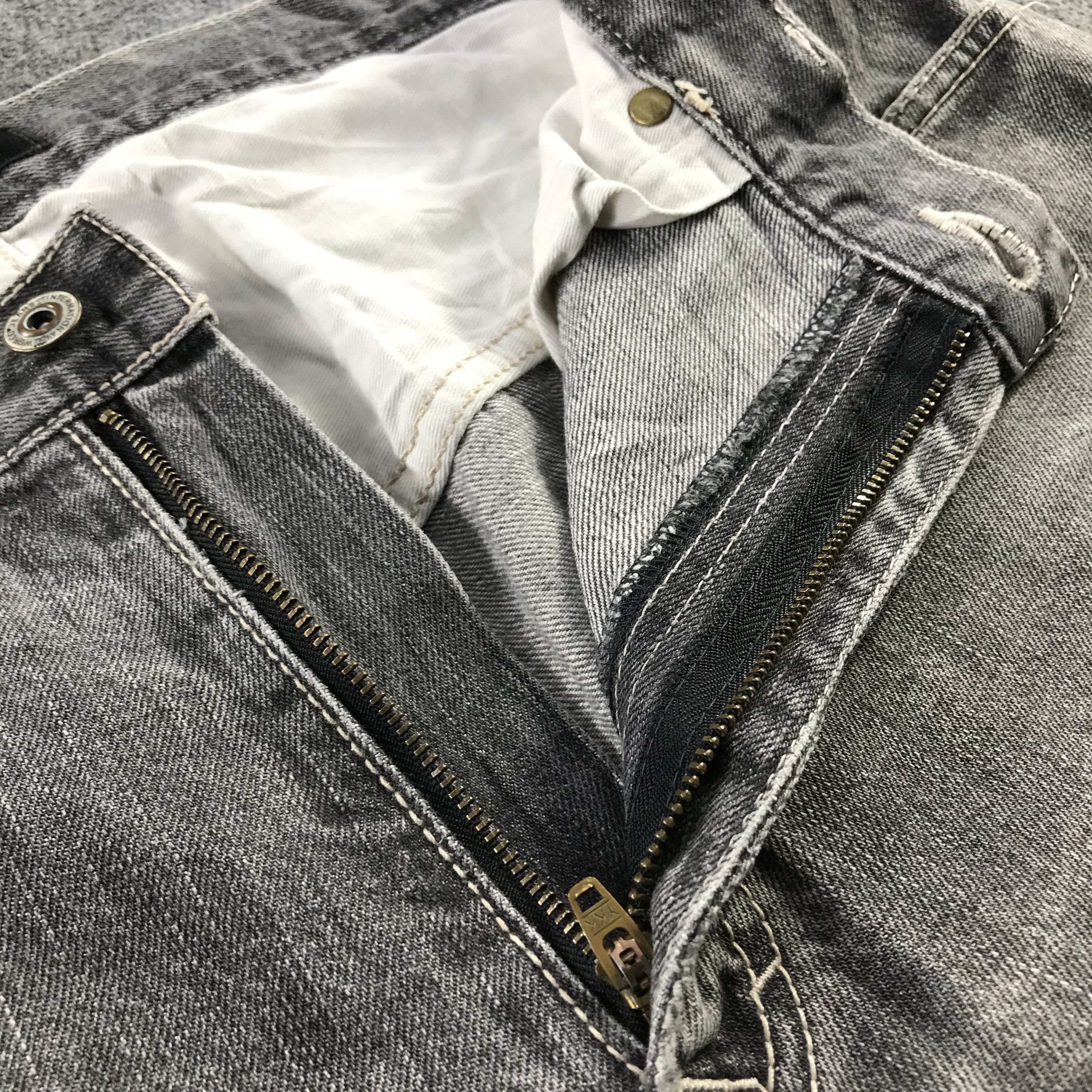 Japanese Brand Jpaanese Brand Concave Jeans Faded Gray Denim Jeans KJ3443 Size US 35 - 13 Thumbnail