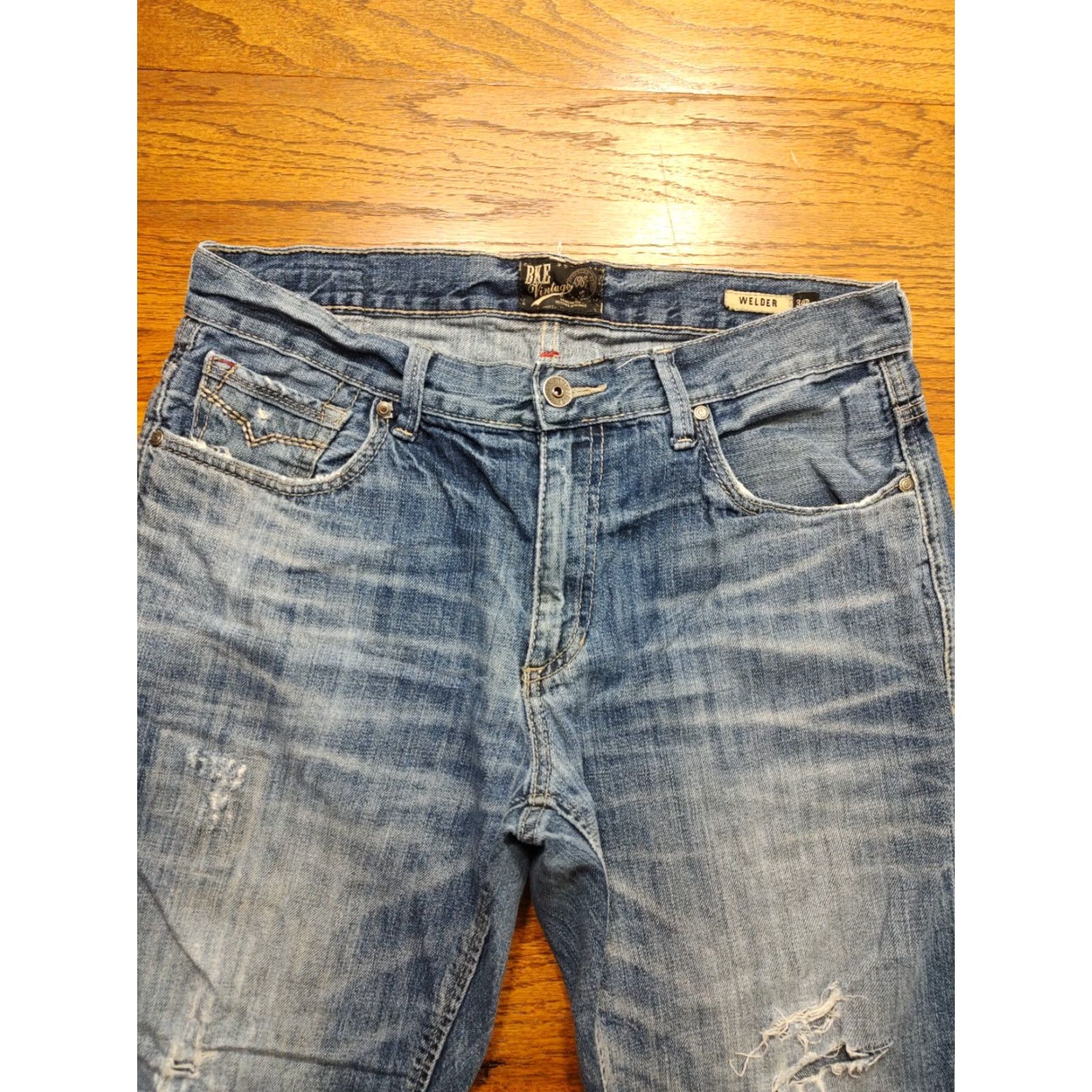 BKE VINTAGE BKE Jeans Distressed Welder Mens Tag 34x34 Faded Blue Relaxed Straight 5-Pocket Denim Cowboy USA Rock Button Zip Inseam 34 Cotton Size US 34 / EU 50 - 3 Thumbnail