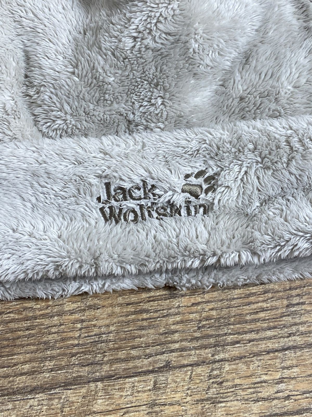 Jack Wolfskin Jack Wolfskin Shaggy Fleece Beanie Hat Gorpcore Grey Size ONE SIZE - 2 Thumbnail