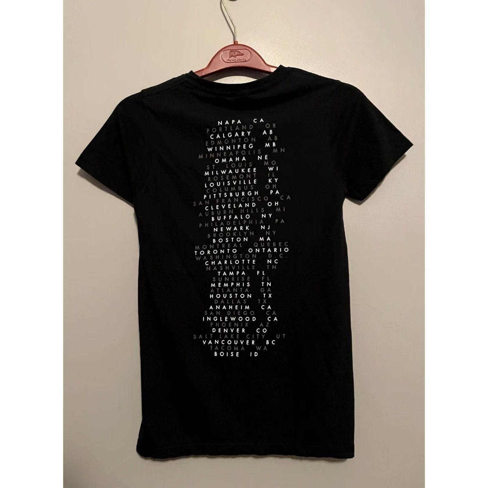 Vintage Imagine Dragons Concert Tee Bay Island Sportswear T-Shirt S Black Unisex Adults Short Sleeve Logo Double-Sided Music Rock Band Concert (D377) Size US S / EU 44-46 / 1 - 3 Thumbnail