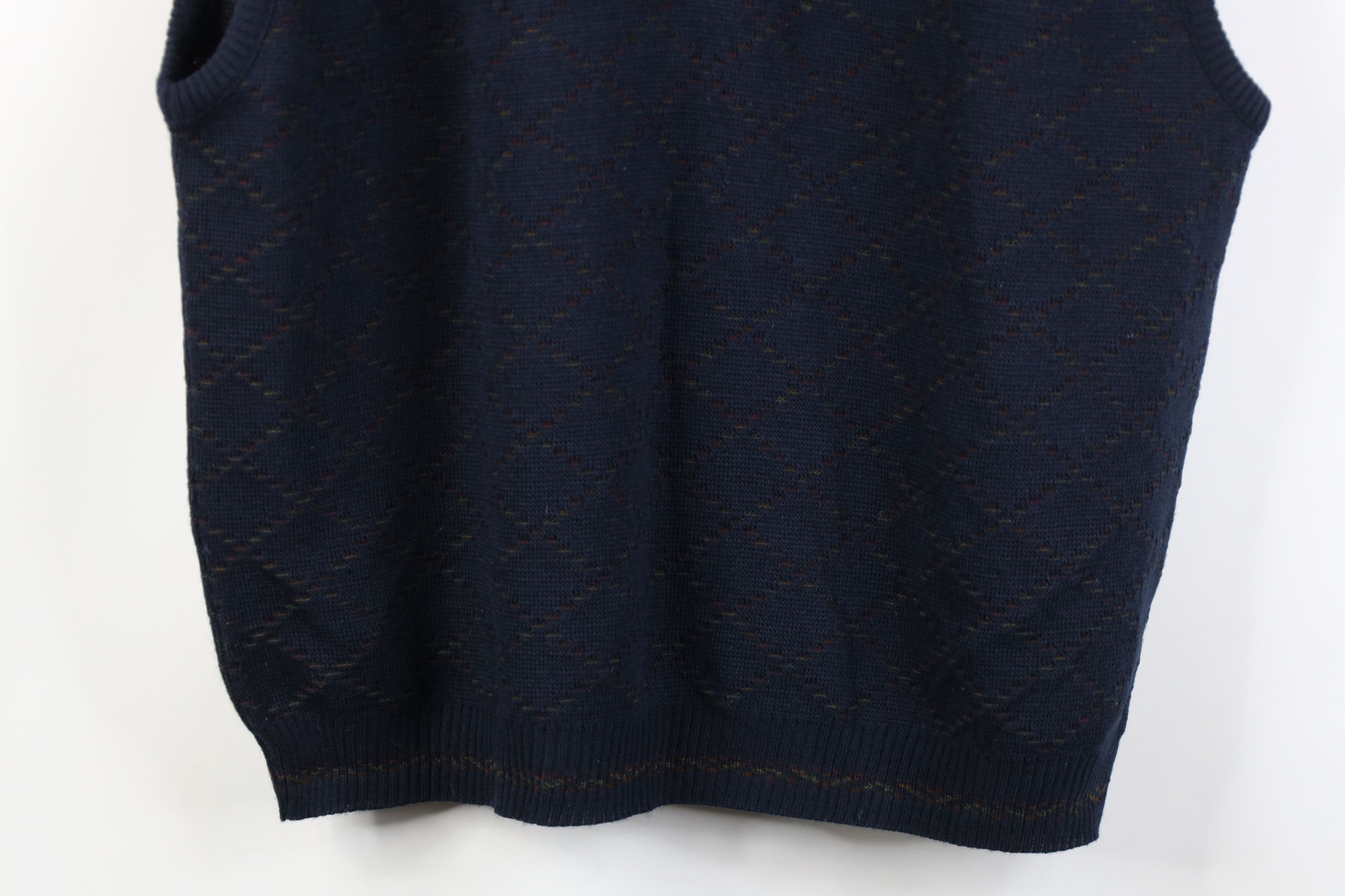 Vintage Vintage 90s Streetwear Argyle Wool Blend Knit Sweater Vest Size US L / EU 52-54 / 3 - 3 Thumbnail