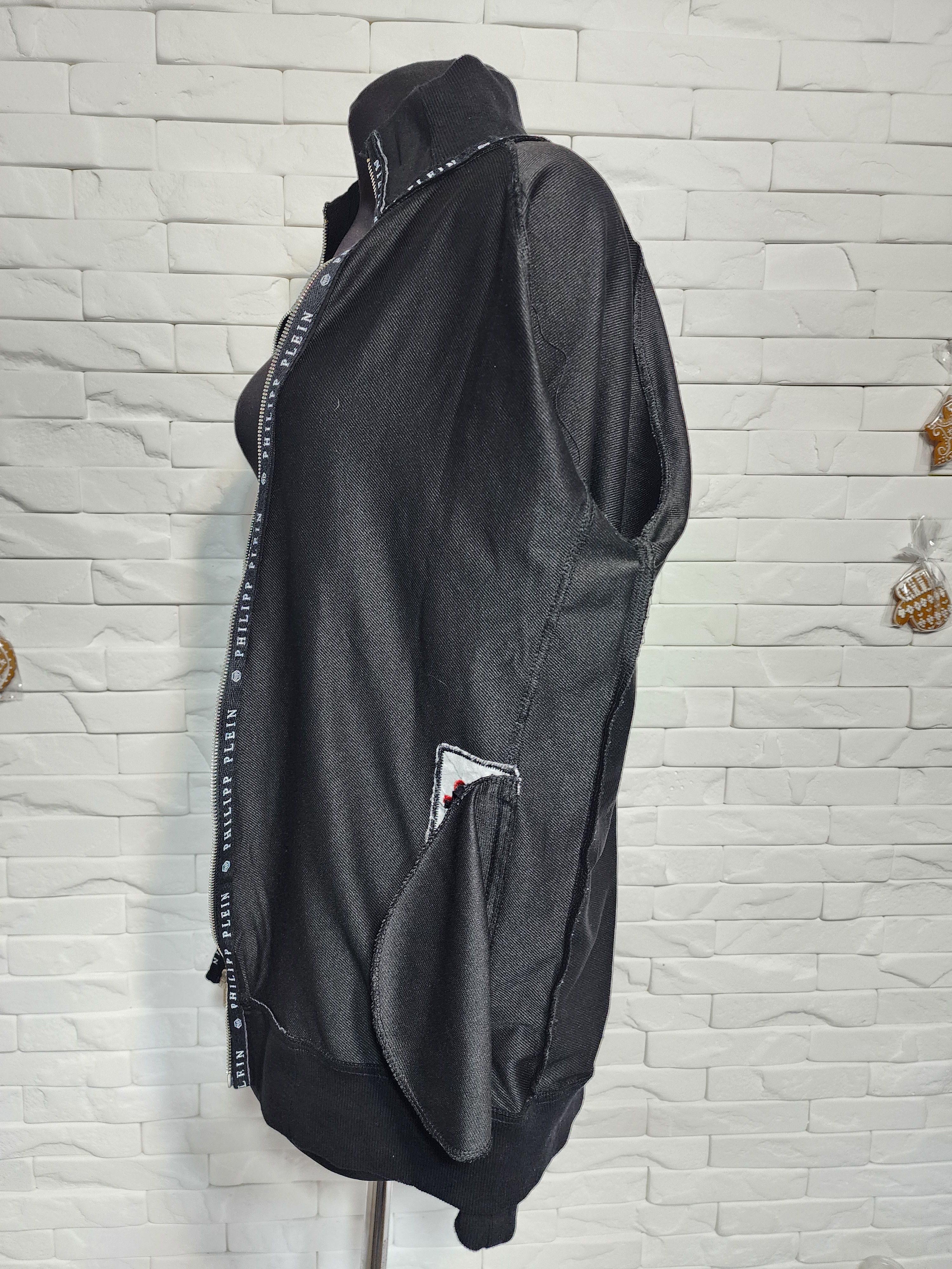 Uniqlo Men's Black Jacket: Zippered Pockets. Size US L / EU 52-54 / 3 - 9 Thumbnail