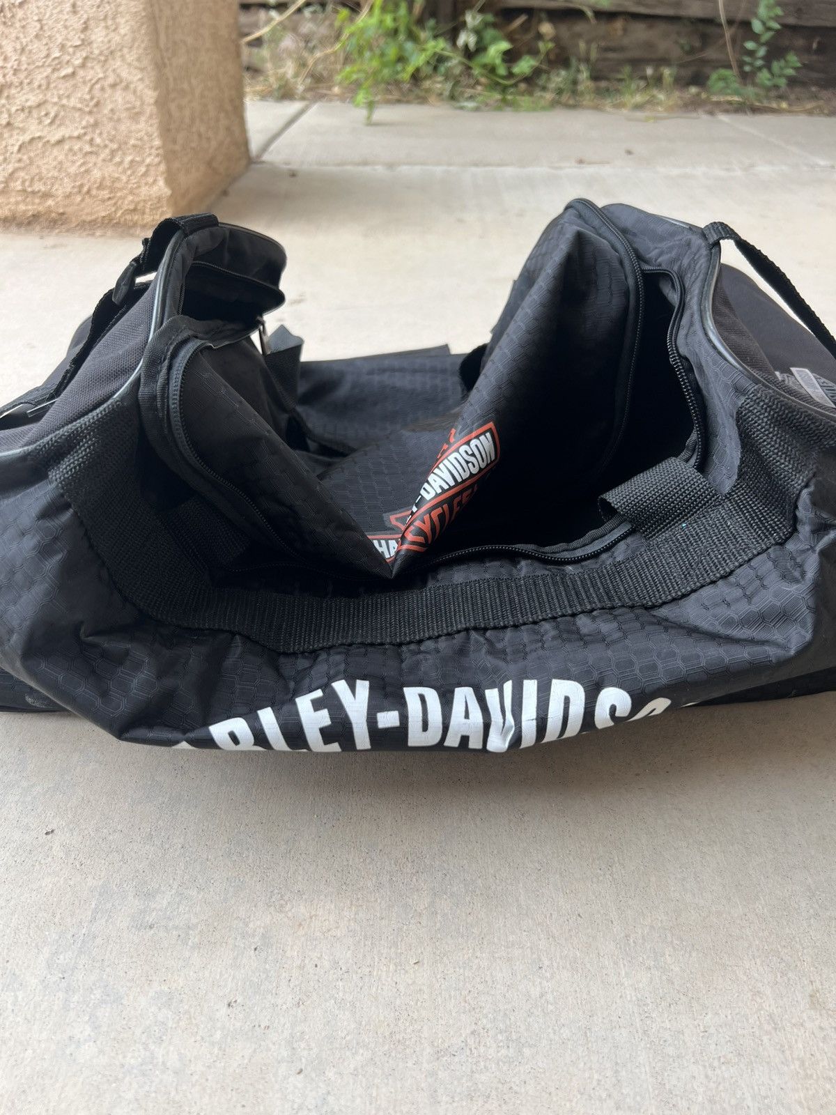 Harley Davidson Genuine Harley Davidson Duffel Bagel Logo Everyday/Travel Size ONE SIZE - 4 Thumbnail