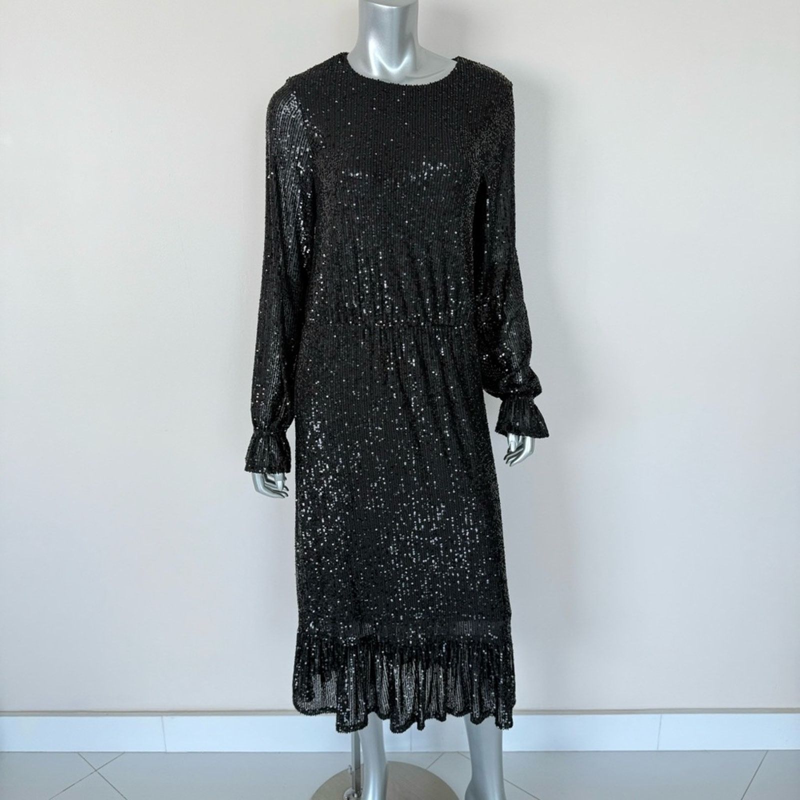 Blumarine NWT!!! Blumarine sequins women dress size M Retail 608$ Size M / US 6-8 / IT 42-44 - 1 Thumbnail