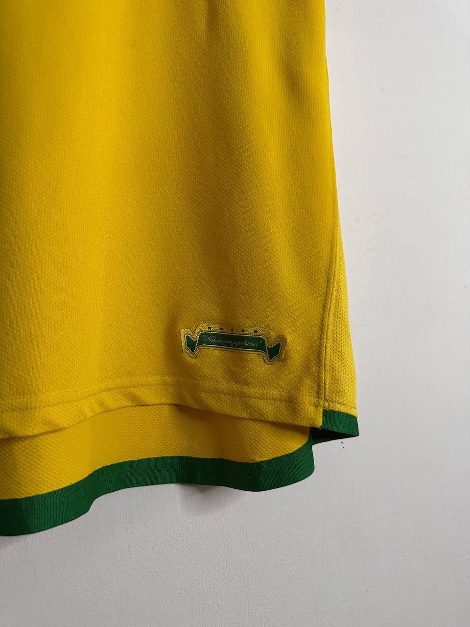 Nike Nike Brazil Home Soccer Jersey 2006–08 Yellow L Football Y2K Size US L / EU 52-54 / 3 - 3 Thumbnail