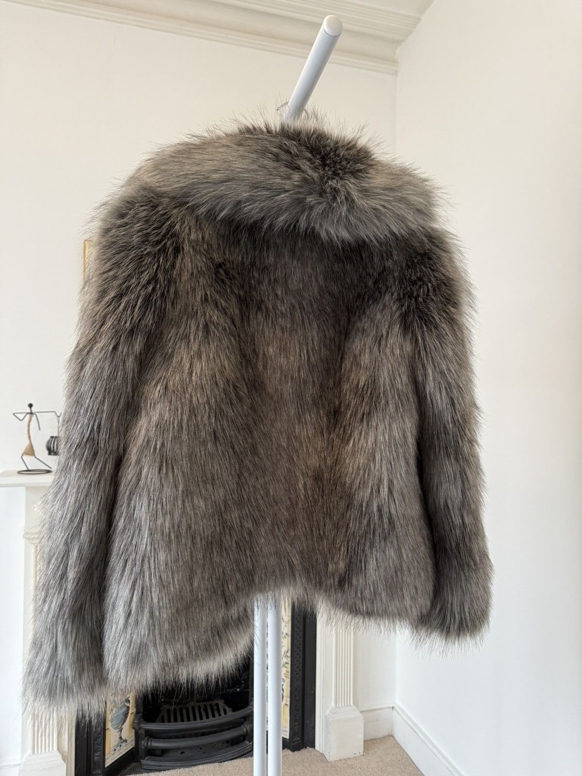 Saint Laurent Paris FW23 Saint Laurent Short Grey Animal-Free Fur Coat Size M / US 6-8 / IT 42-44 - 10 Thumbnail