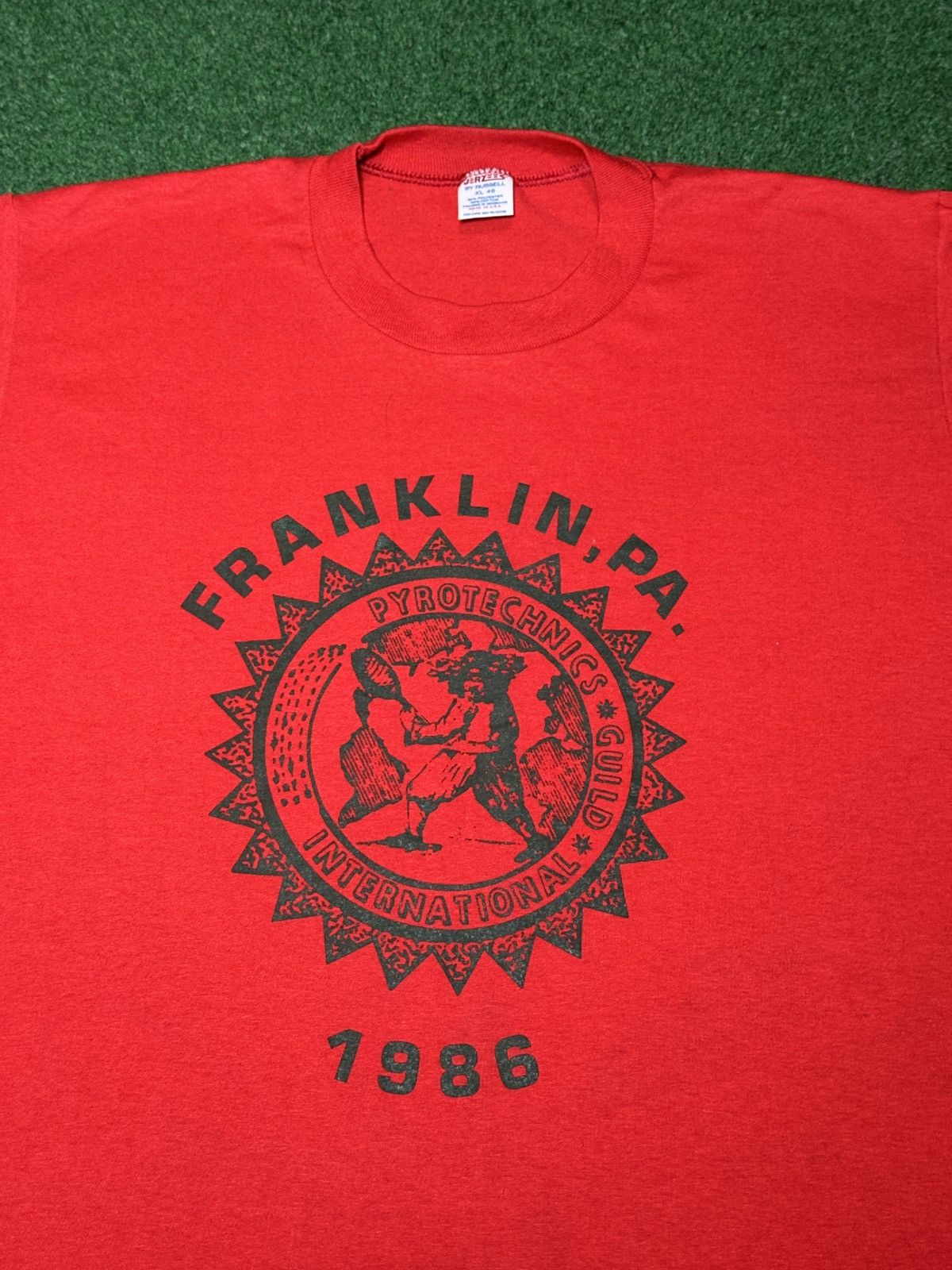 Vintage Vintage Pyrotechnics Guild 80s Franklin Pa Firework T Shirt Size US XL / EU 56 / 4 - 2 Thumbnail