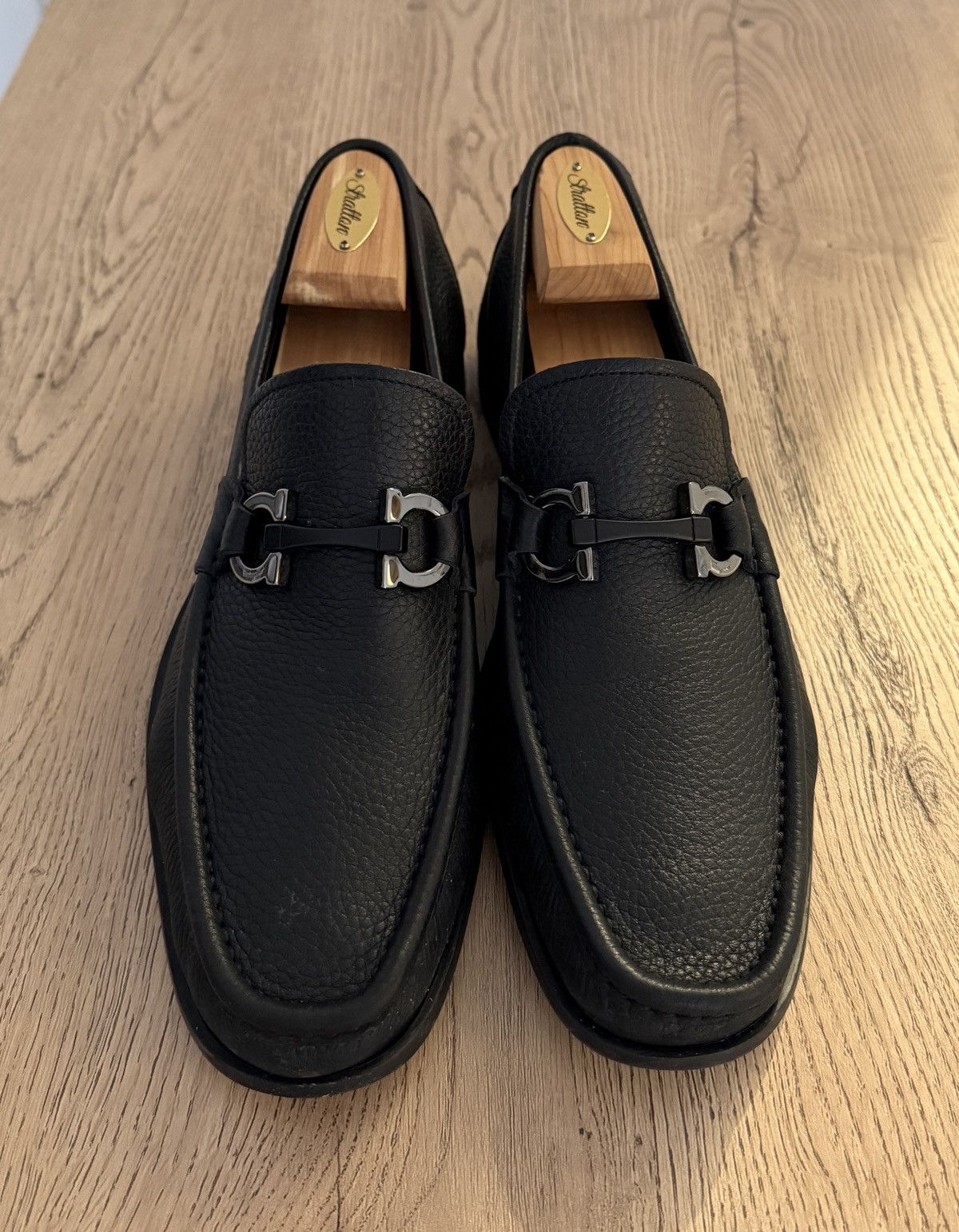 Salvatore Ferragamo Ferragamo Gancini Moccasin – Size 11 + Dust Bag Size US 11 / EU 44 - 1 Thumbnail
