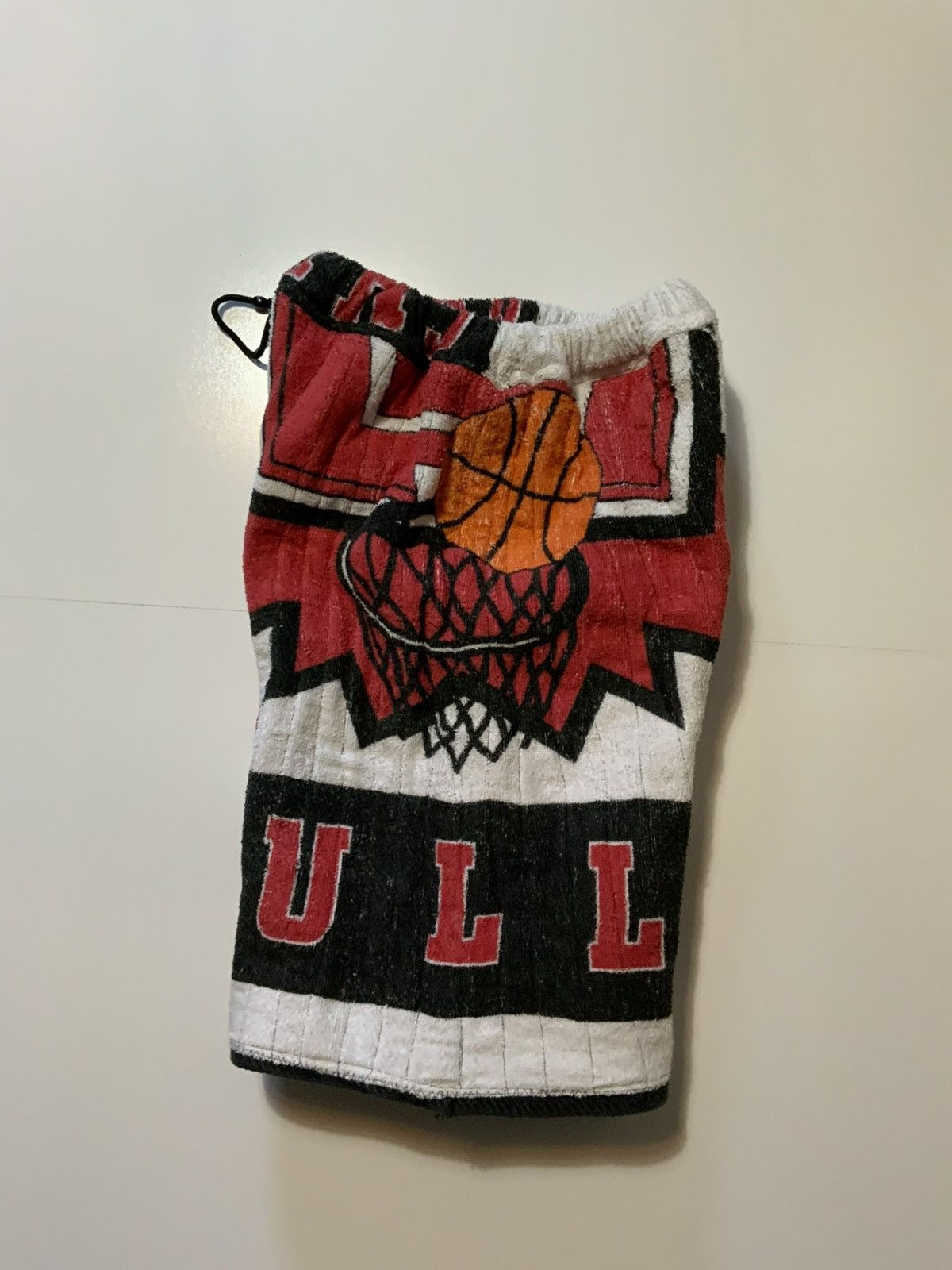 Vintage Vintage Chicago Bulls NBA Basketball Reworked Towel Shorts Size US 32 / EU 48 - 2 Thumbnail