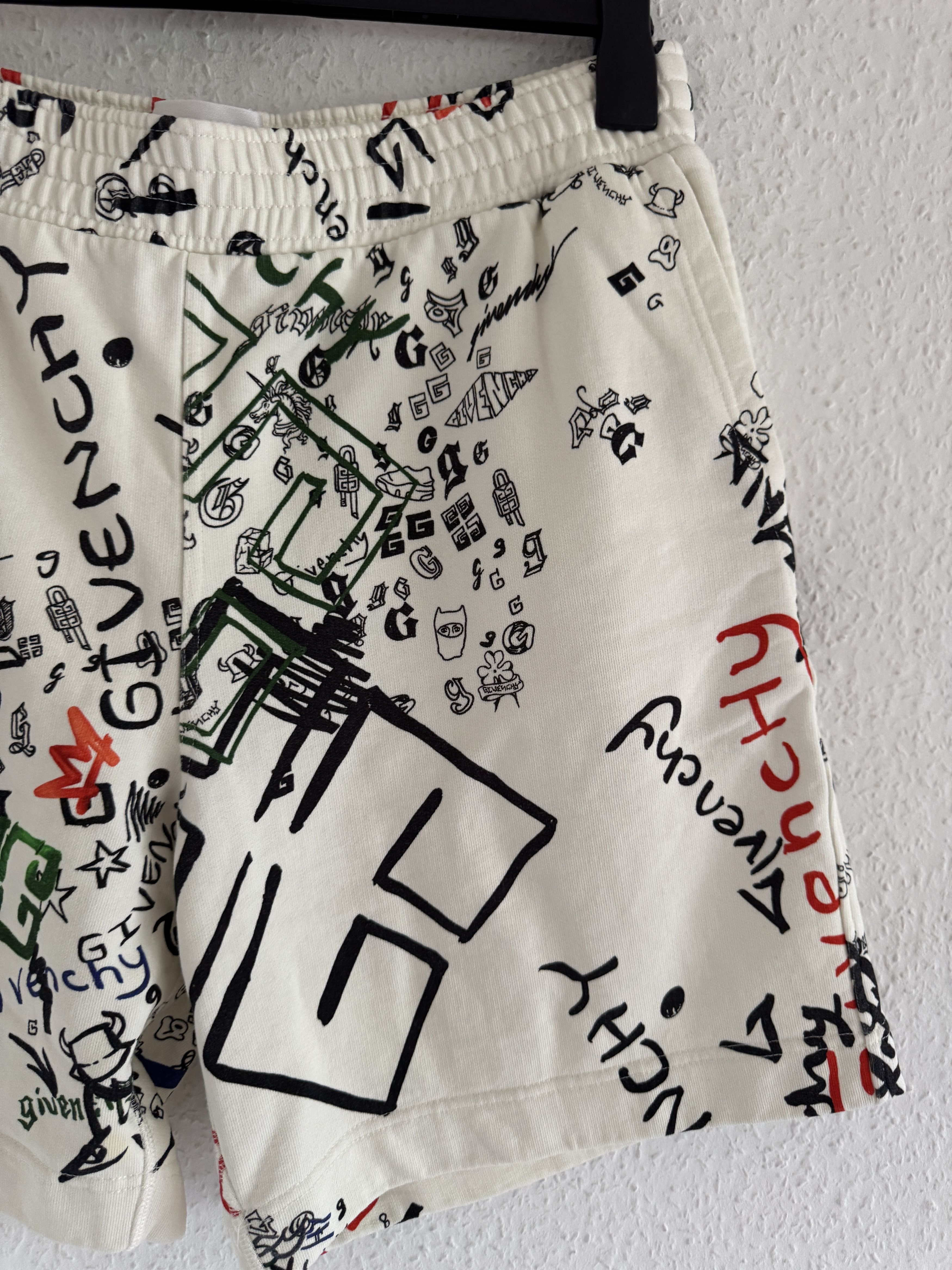 Givenchy Graffiti Scribble Logo Cotton Shorts Size US 34 / EU 50 - 3 Thumbnail
