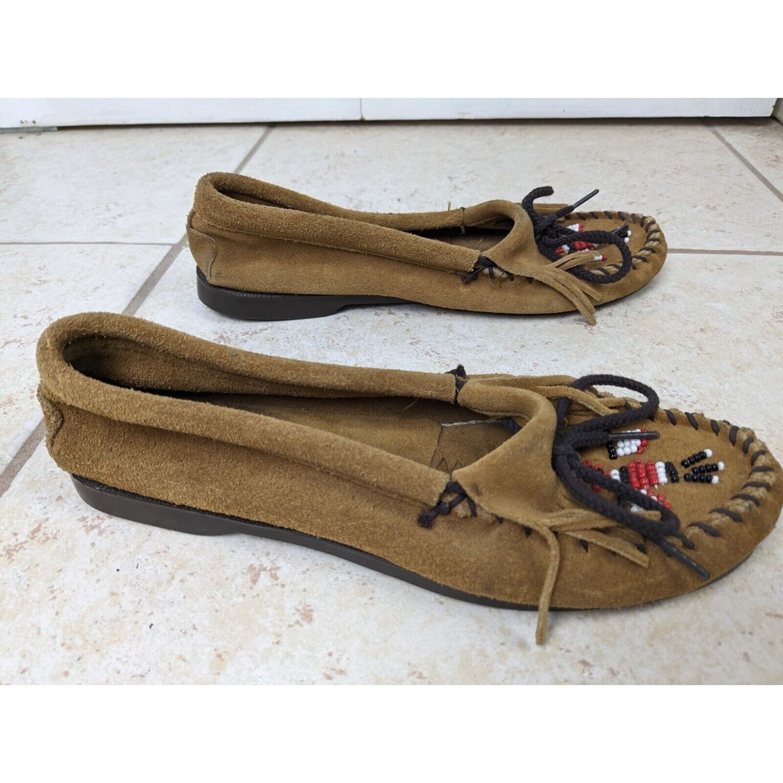 Minnetonka Vtg MINNETONKA Leather Beaded Thunderbird Moccasins 7 Size US 7 / IT 37 - 7 Thumbnail