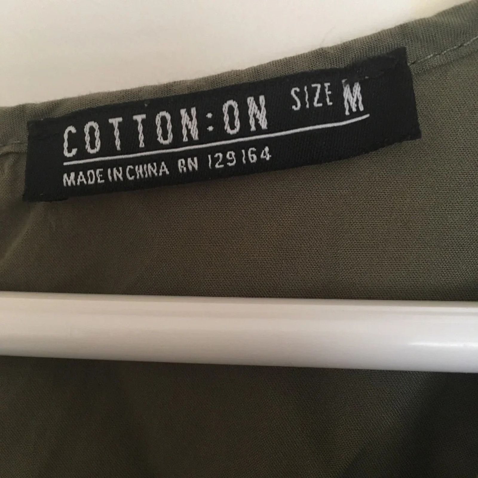 Cotton On Cotton On 100% Viscose army green Romper, size Medium Size 30" / US 8 / IT 44 - 6 Thumbnail