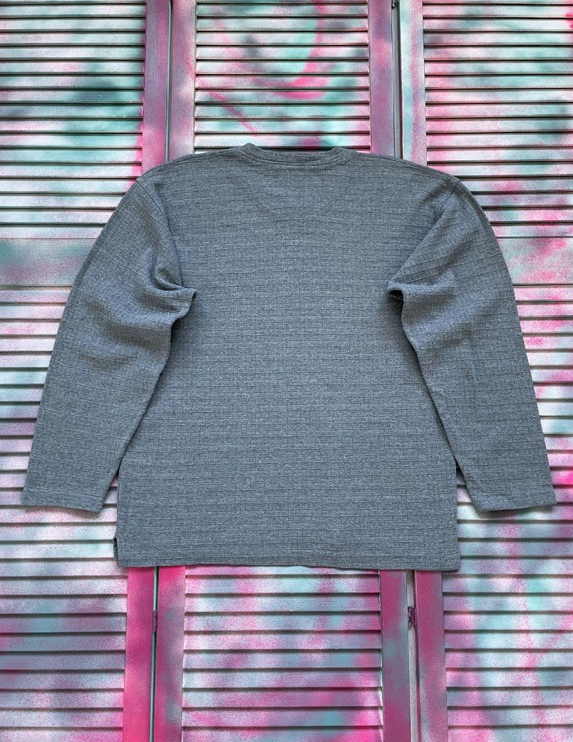 Nike Vintage 90s Nike Sweatshirt Mini Swoosh Drill V Neck Size US L / EU 52-54 / 3 - 5 Thumbnail