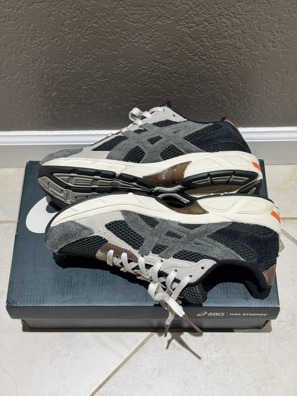 Asics 8 Asics Hal Studios Gel 1130 MK-II Forest Green Brown Orange Size US 8 / EU 41 - 5 Thumbnail