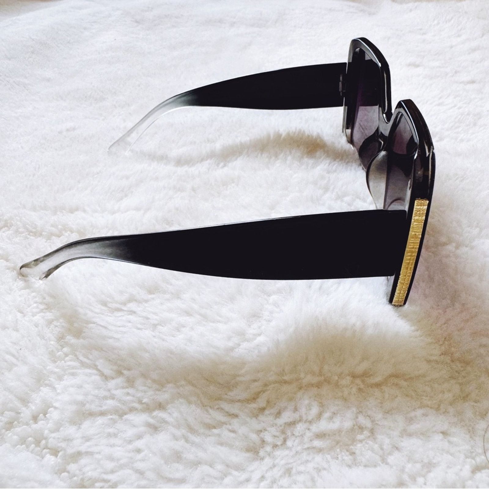 Other Junia Clear Black Oversized Sunglasses Size ONE SIZE - 8 Thumbnail