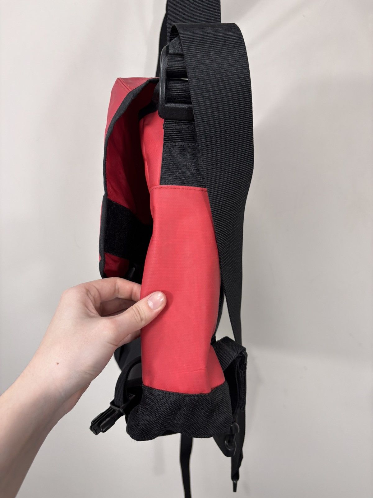 The North Face The North Face Base Camp Voyager Messenger Bag Red Outdoor Size ONE SIZE - 13 Thumbnail