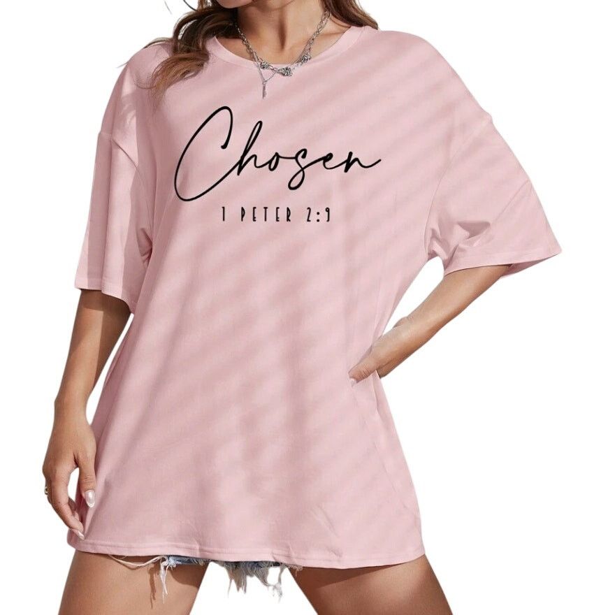 Shein Chosen 1 PETER 2:9 Graphic T-Shirt in Pink, Size M Size M / US 6-8 / IT 42-44 - 1 Thumbnail