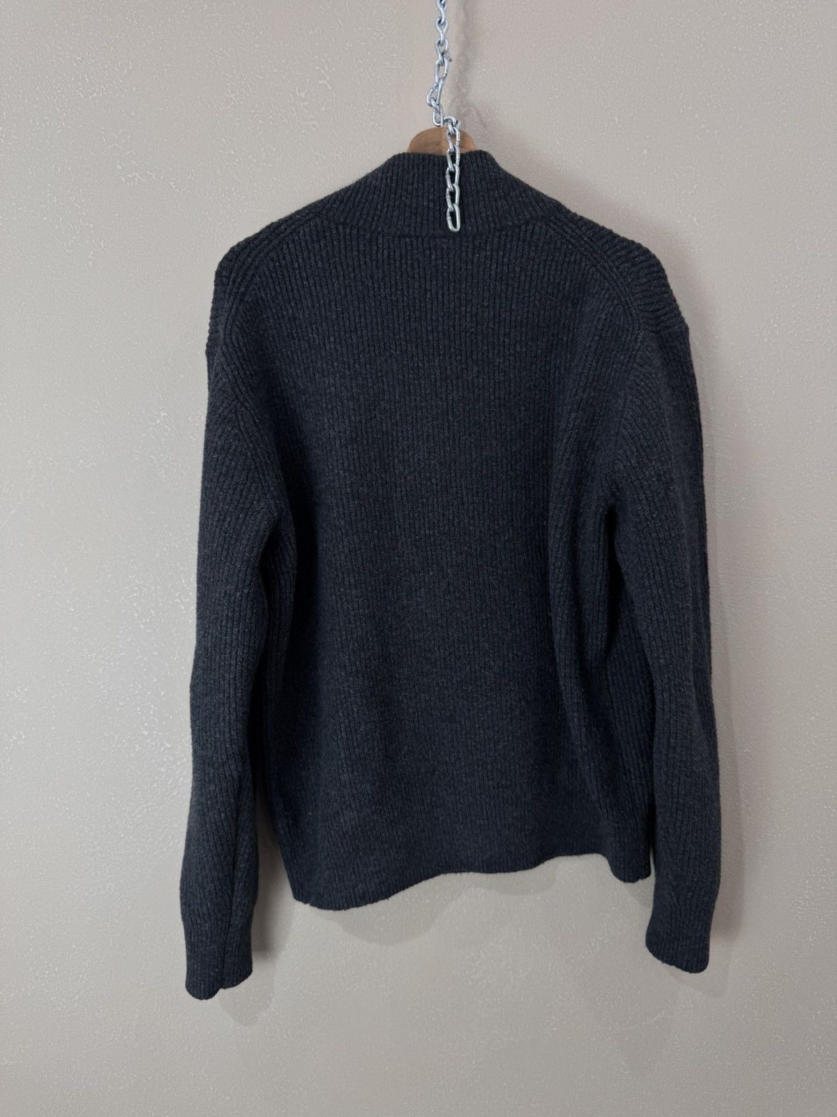 Uniqlo Vintage 90s style Uniqlo blank sweater old money size M Size US M / EU 48-50 / 2 - 2 Thumbnail