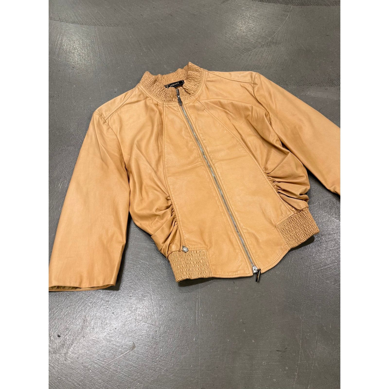 Versace 2000s Gianni Versace cropped leather bomber jacket Size US S / EU 44-46 / 1 - 3 Thumbnail