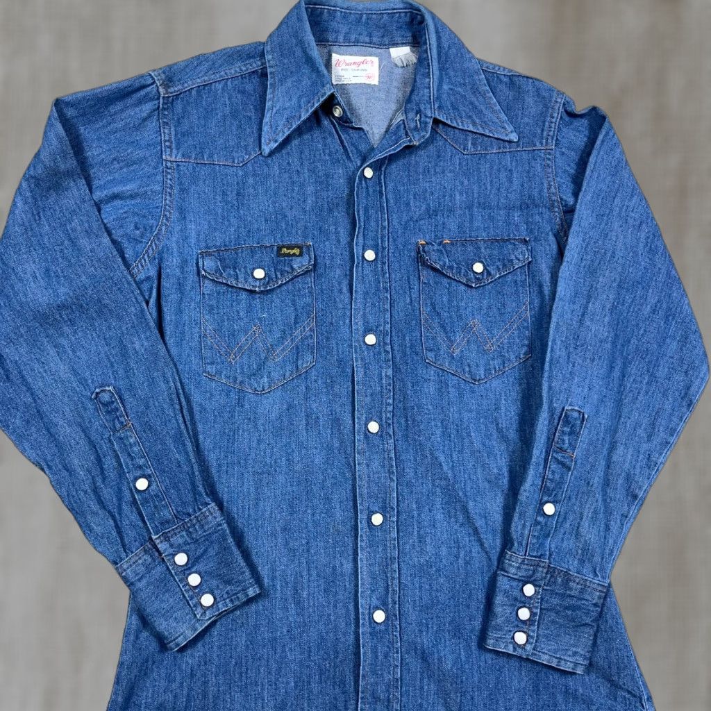 Wrangler VINTAGE Wrangler Shirt Men M Blue Denim Pearl Snap 70s 1970s USA Made Wrangler Shirt Mens Regular Blue Denim Cotton Size US M / EU 48-50 / 2 - 1 Thumbnail