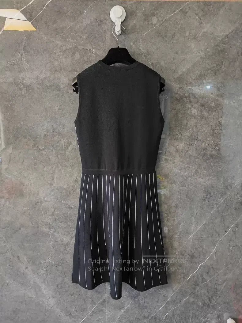 Versace Versace Black and white printed dress Size M / US 6-8 / IT 42-44 - 4 Thumbnail