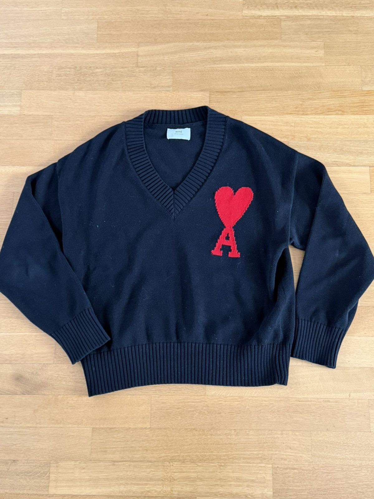 AMI Ami v neck knit Size US L / EU 52-54 / 3 - 2 Thumbnail