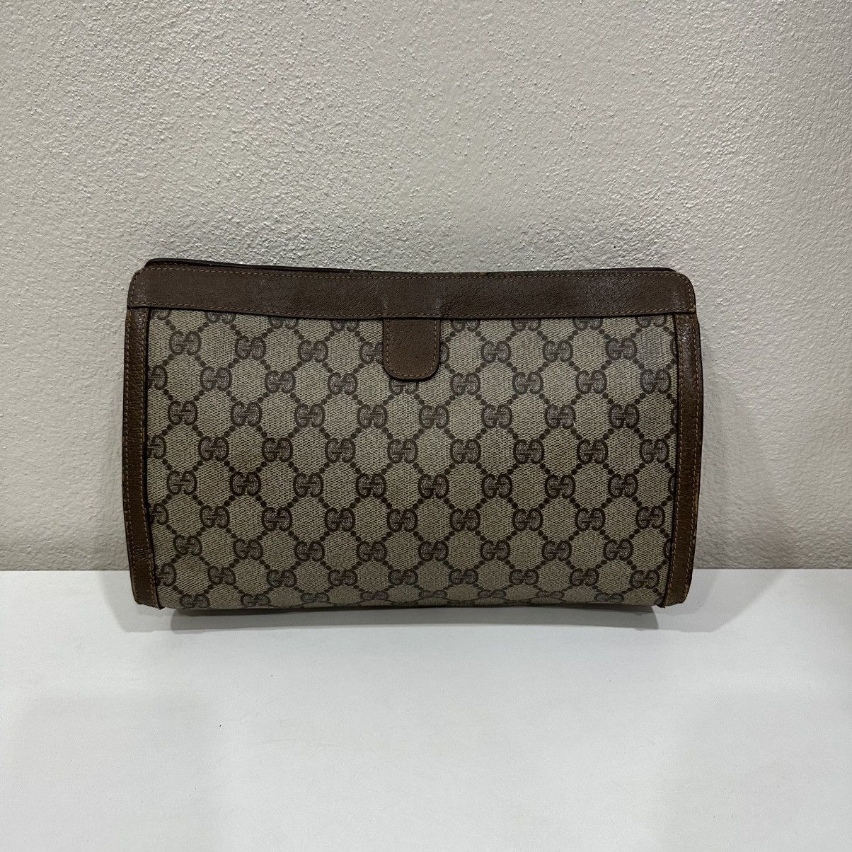 Gucci ‼️YES‼️ VINTAGE GUCCI GG SUPREME WEB POUCH CLUTCH BAG Size ONE SIZE - 3 Thumbnail