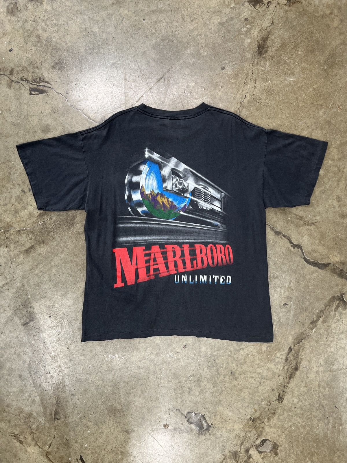 Marlboro Vintage Unlimited Marlboro Train Mountain Pocket Tee XL Size US XL / EU 56 / 4 - 2 Thumbnail