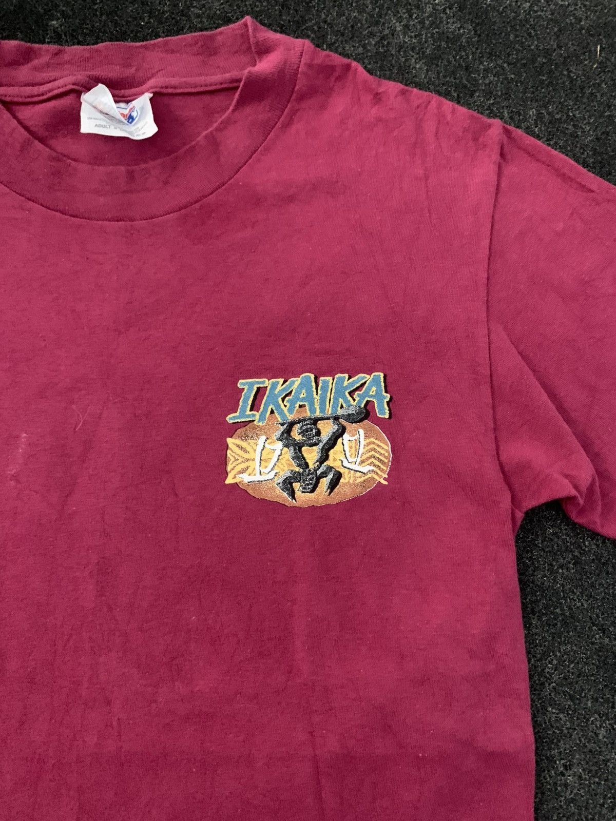 Vintage Vintage 90s Hanes Beefy-T Ikaika Hawaiian T-Shirt Size US S / EU 44-46 / 1 - 3 Thumbnail