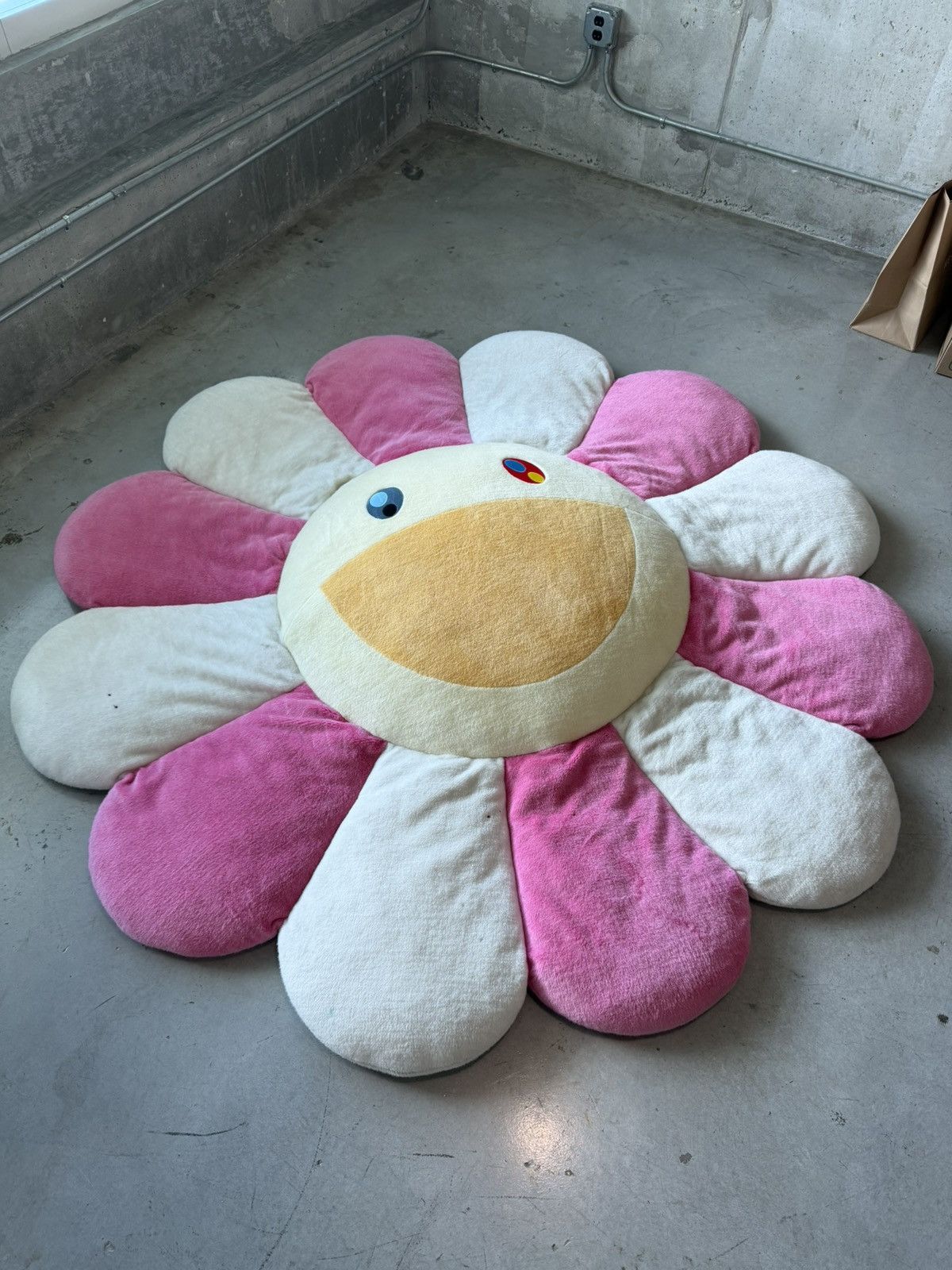 Takashi Murakami Takashi Murakami Flower Plush 2 Meters X-Large Size ONE SIZE - 1 Thumbnail