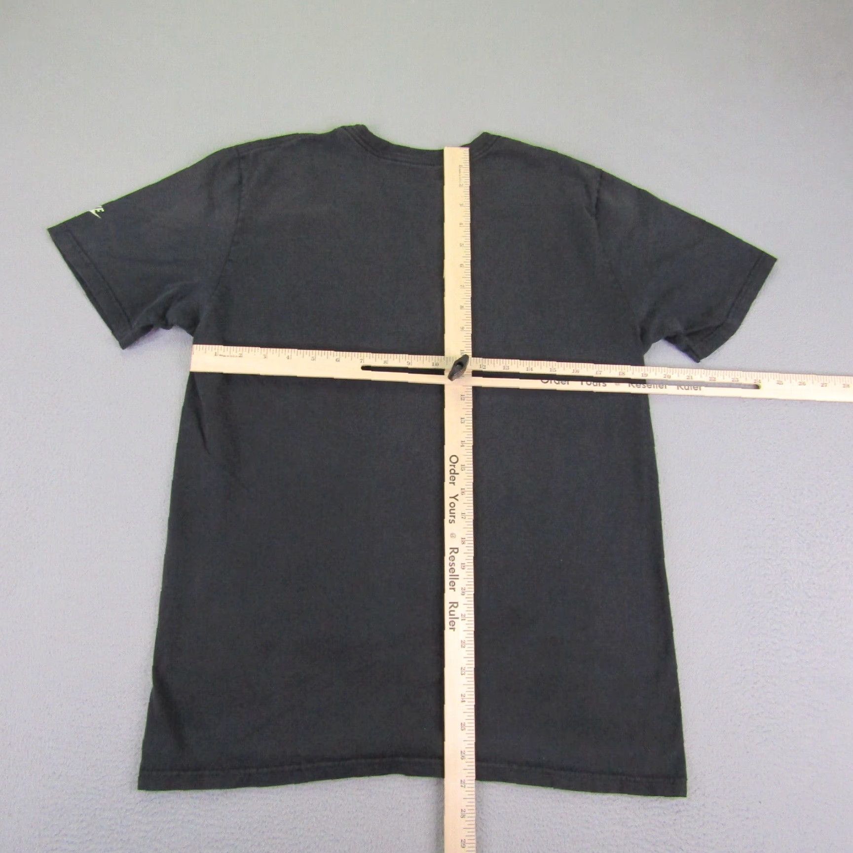 Nike Nike Shirt Mens Medium Black Air Max Lips Tongue Fangs Athletic Workout Gym Size US M / EU 48-50 / 2 - 5 Thumbnail