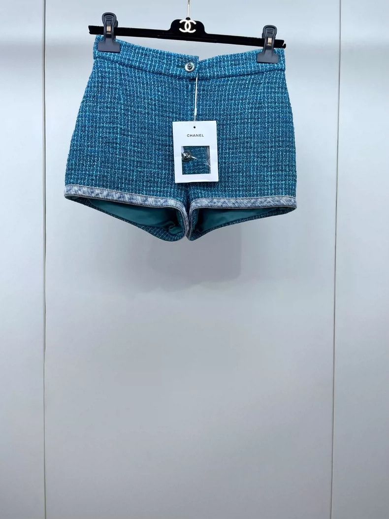 Chanel Chanel 22P peacock blue denim wrap-edged soft tweed shorts Size 42" / US 20 - 1 Thumbnail
