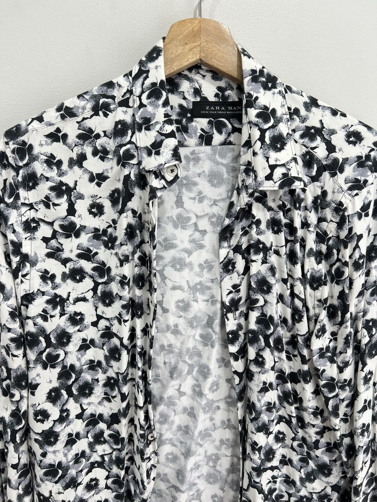Japanese Brand × Zara Mens Zara Floral All Over Print Button Up Shirt slim fit M Size US M / EU 48-50 / 2 - 4 Thumbnail