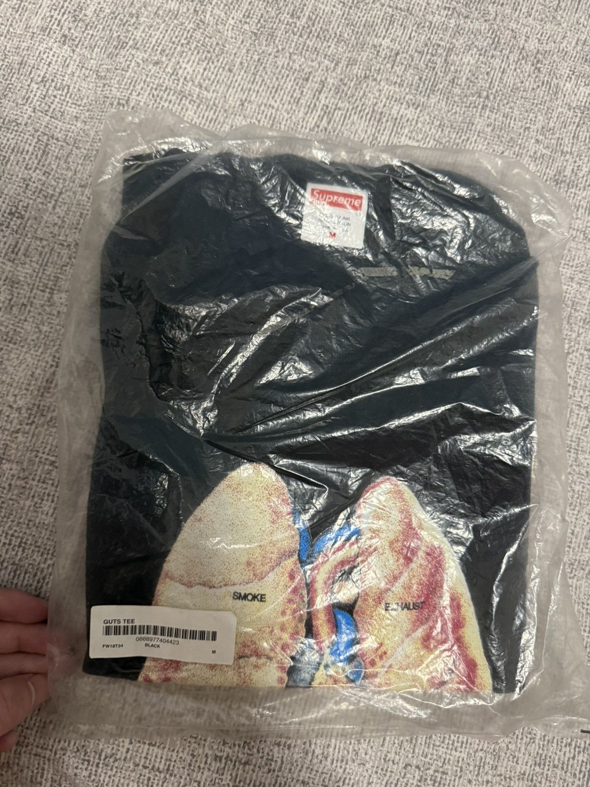 Supreme Supreme fw18 guts tee T-shirt Size US M / EU 48-50 / 2 - 2 Thumbnail