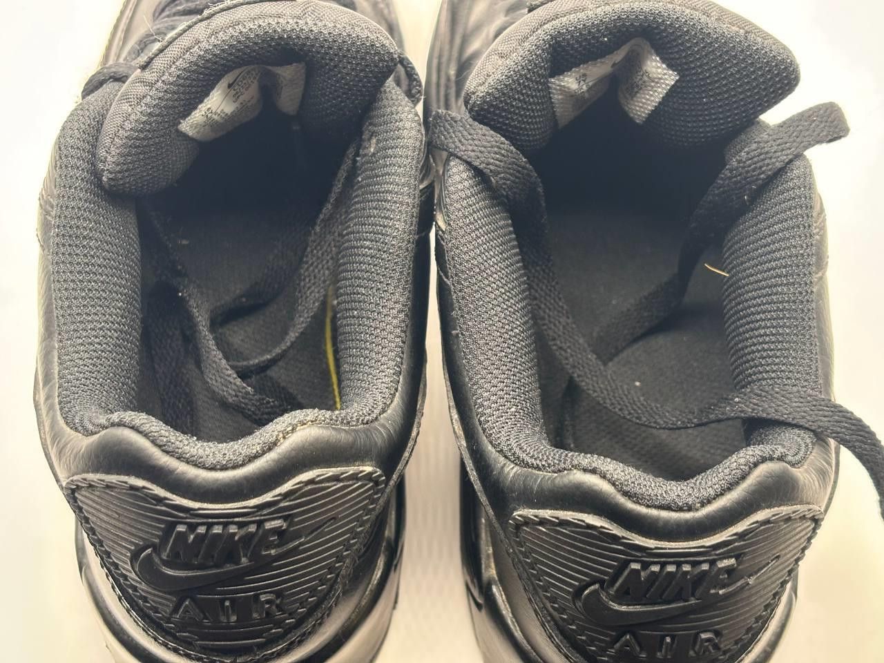 Nike Nike Air Max 90 LTR Black Leather Sneakers 7Y / 40 EUR Size US 8.5 / IT 38.5 - 12 Thumbnail