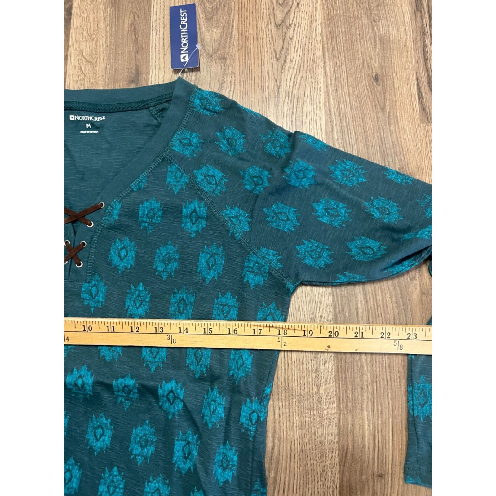 Vintage Northcrest Shirt Women Medium Green V-Neck Long Sleeve Pullover Casual Modern Basic Size M / US 6-8 / IT 42-44 - 6 Thumbnail
