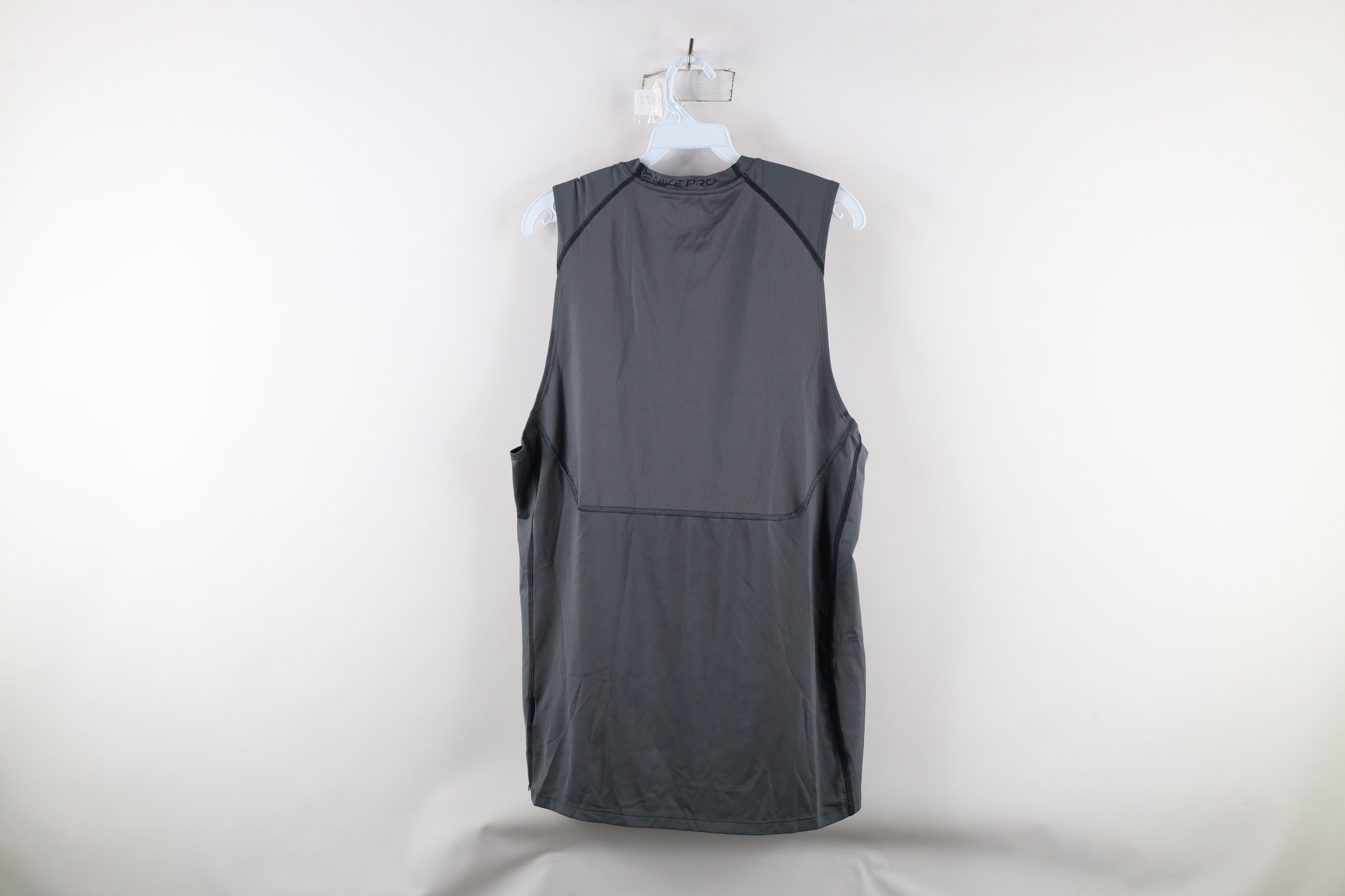 Nike × Vintage Nike Pro Swoosh Logo Compression Sleeveless Training T-Shirt Size US L / EU 52-54 / 3 - 12 Thumbnail