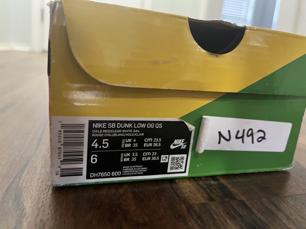 Nike Nike stingwater dunks sz 4.5 or 6 women Size US 6 / IT 36 - 5 Thumbnail
