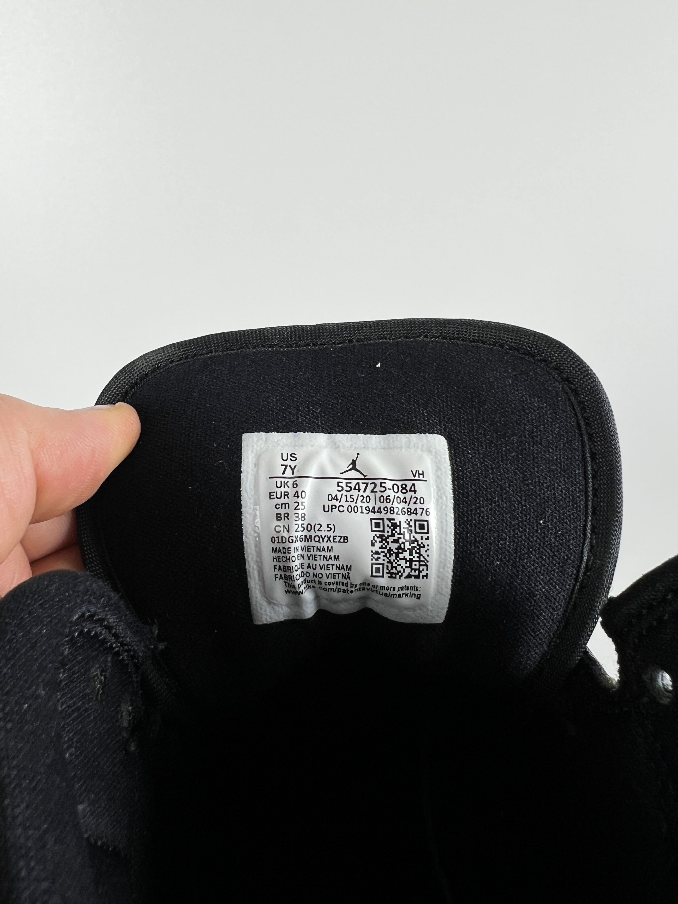 Jordan Brand Air Jordan 1 Mid GS 'Black Racer Blue' '554725-084' Size US 7 / EU 40 - 8 Thumbnail