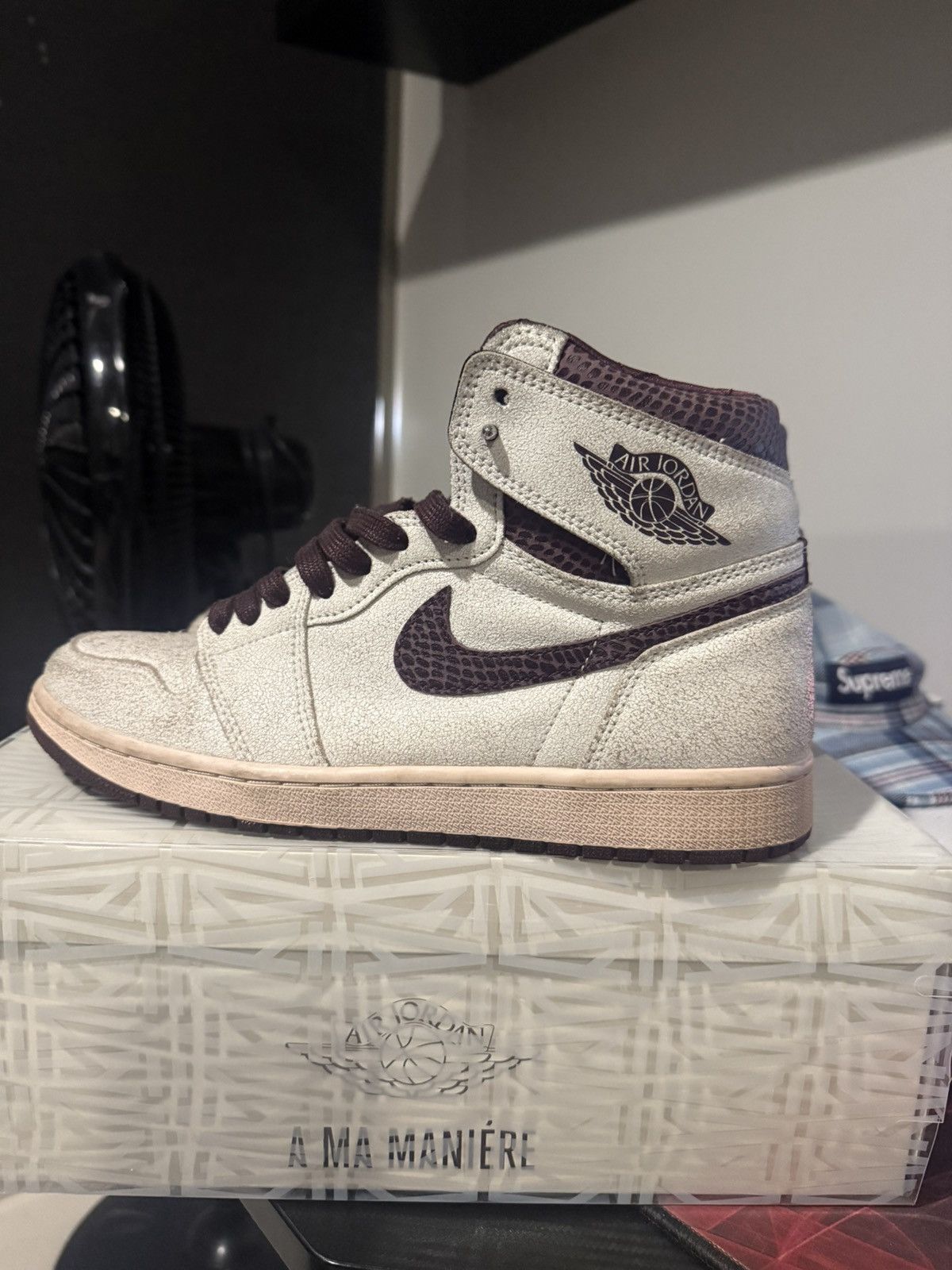 A Ma Maniere × Jordan Brand Jordan 1 A Ma Maniére Size US 10 / EU 43 - 1 Thumbnail