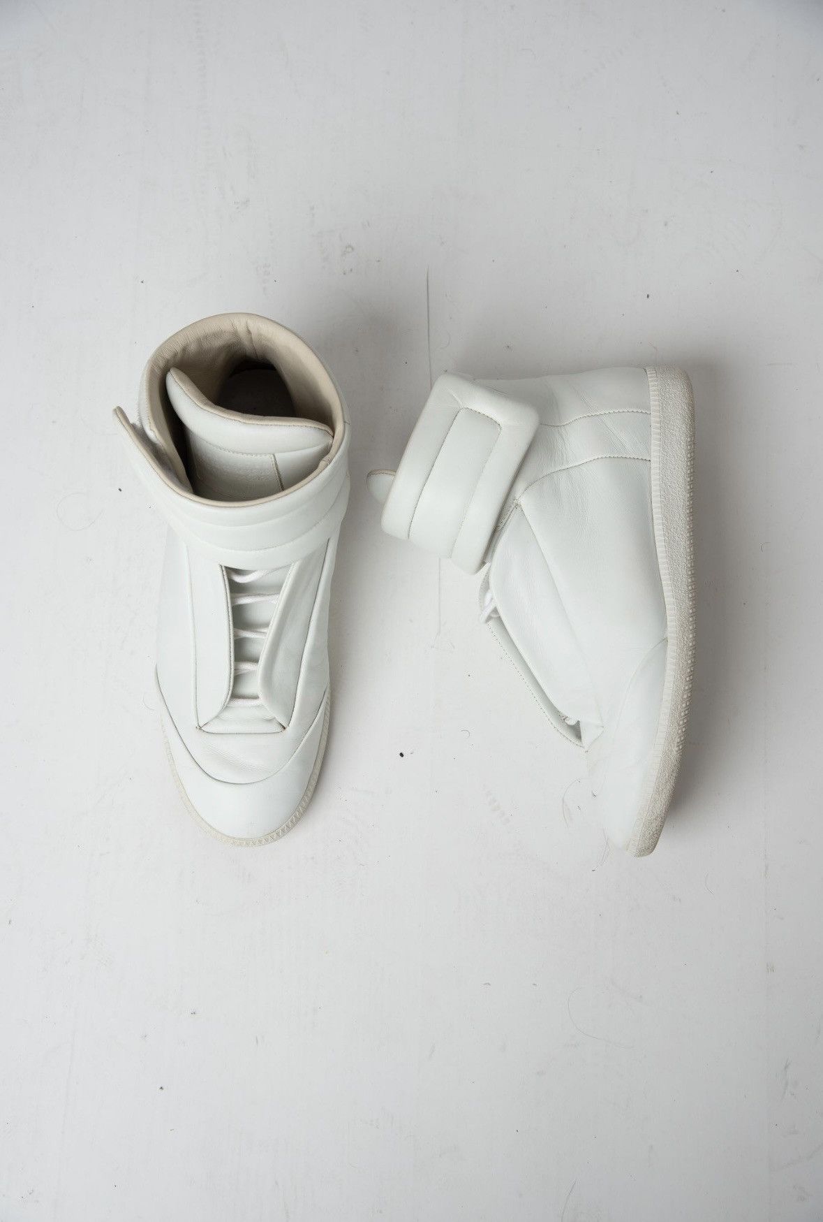 Maison Margiela Maison Margiela Future High “White” Size US 9 / EU 42 - 1 Thumbnail