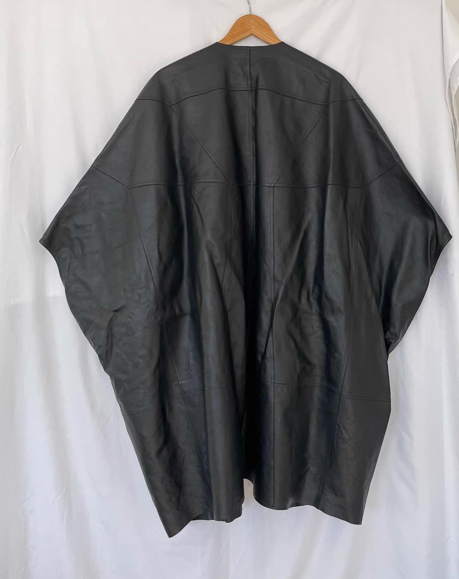 Rick Owens Rick Owens 22SS Lambskin Short Sleeve Kimono Coat Ｑ21 Size M / US 6-8 / IT 42-44 - 8 Thumbnail