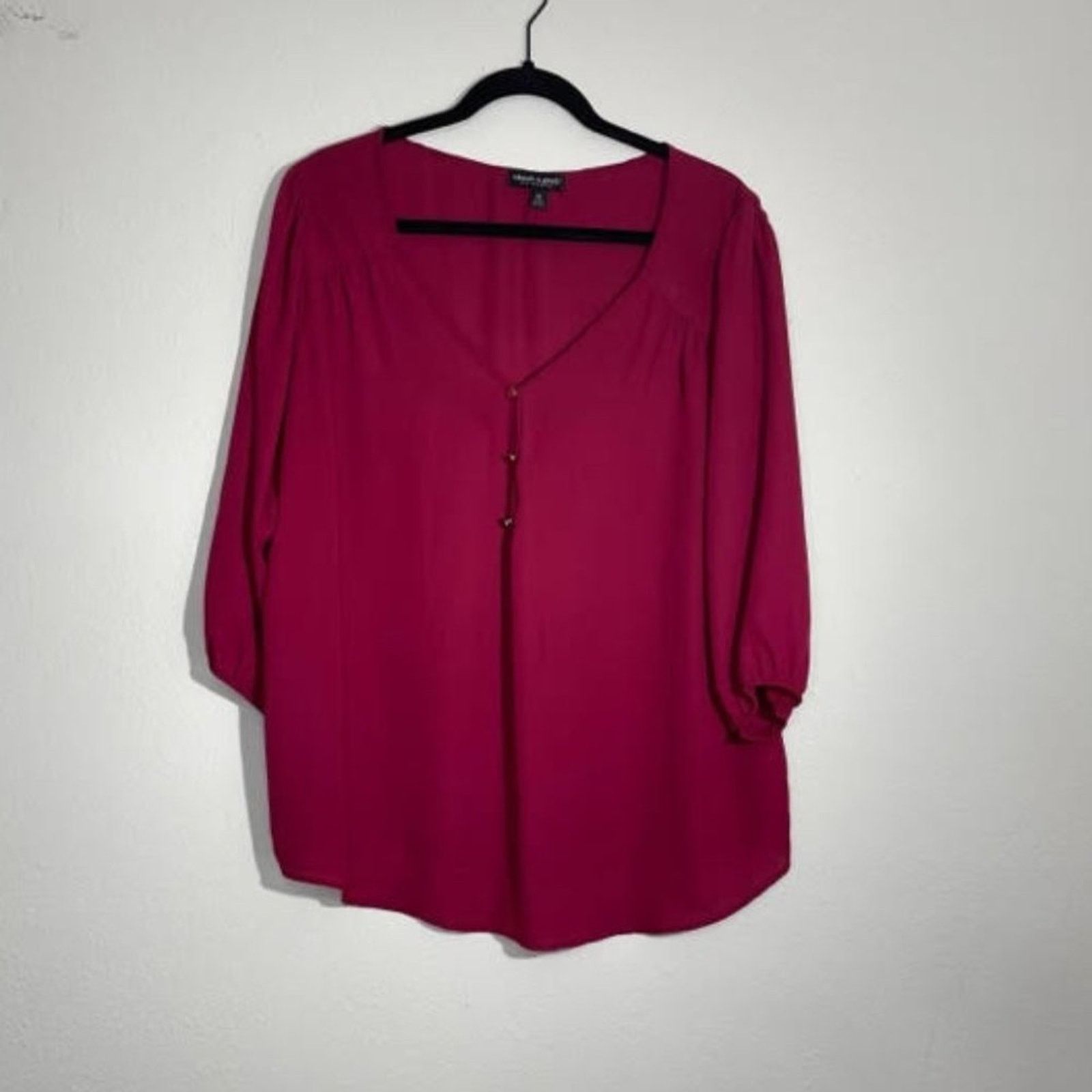 Other About A Girl Burgundy V Neck Relaxed Blouse Size 1X Size XXL / US 16-18 / IT 52-54 - 1 Thumbnail