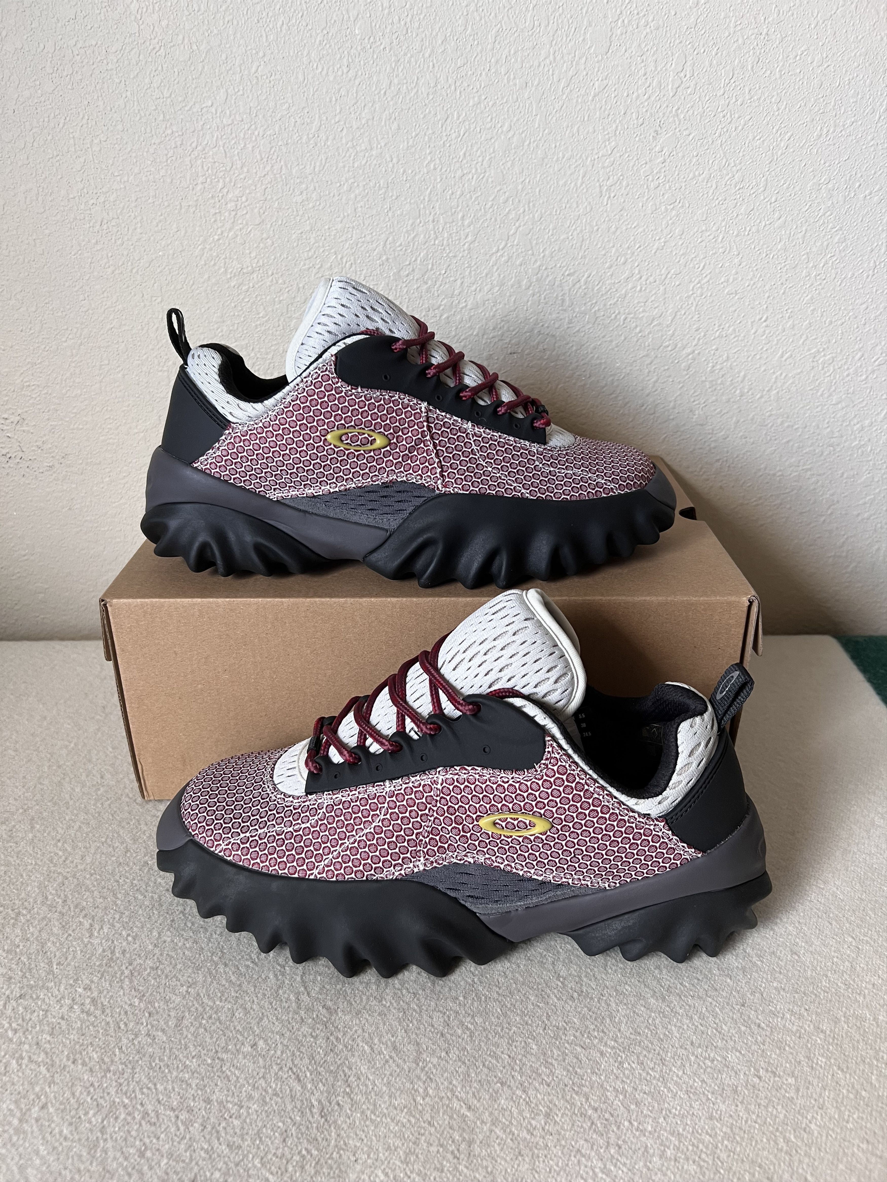 Brain Dead × Oakley Brain Dead Oakley Factory Team Chop Saw in Maroon Size US 6.5 / EU 39-40 - 2 Thumbnail